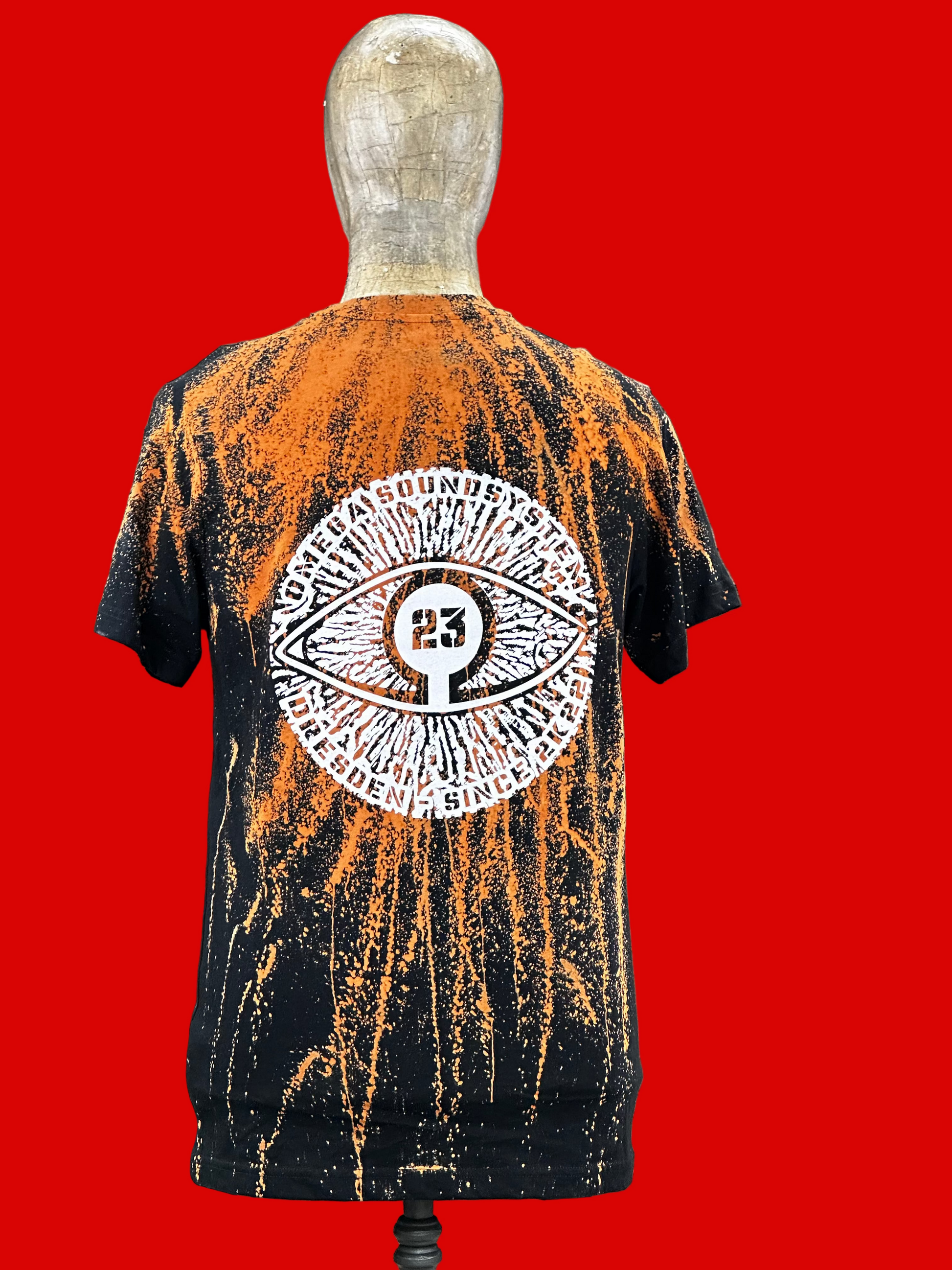 Hochwertiges [Stoffart, z. B. Baumwolle, Leinen, Seide] Textil in [Farbe] mit [Muster, z. B. Streifen, Karos, Blumen]. Der Stoff ist weich, atmungsaktiv und strapazierfähig, ideal für [Verwendungszweck, z. B. Bekleidung, Heimtextilien, Dekoration]. Die detaillierte Aufnahme zeigt die feine Textur und Verarbeitung des Materials. Perfekt für Designer, Näherinnen und kreative Projekte. Neutraler Hintergrund hebt Farbe und Struktur des Stoffes deutlich hervor.